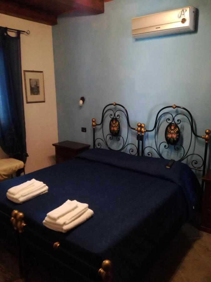 B&B Funtanadetalia Olmedo Ngoại thất bức ảnh