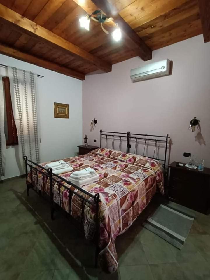 B&B Funtanadetalia Olmedo Ngoại thất bức ảnh